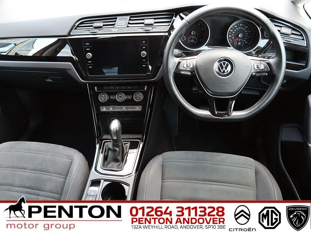 Used Volkswagen Touran 2021 for sale - 76801792: Photo 2
