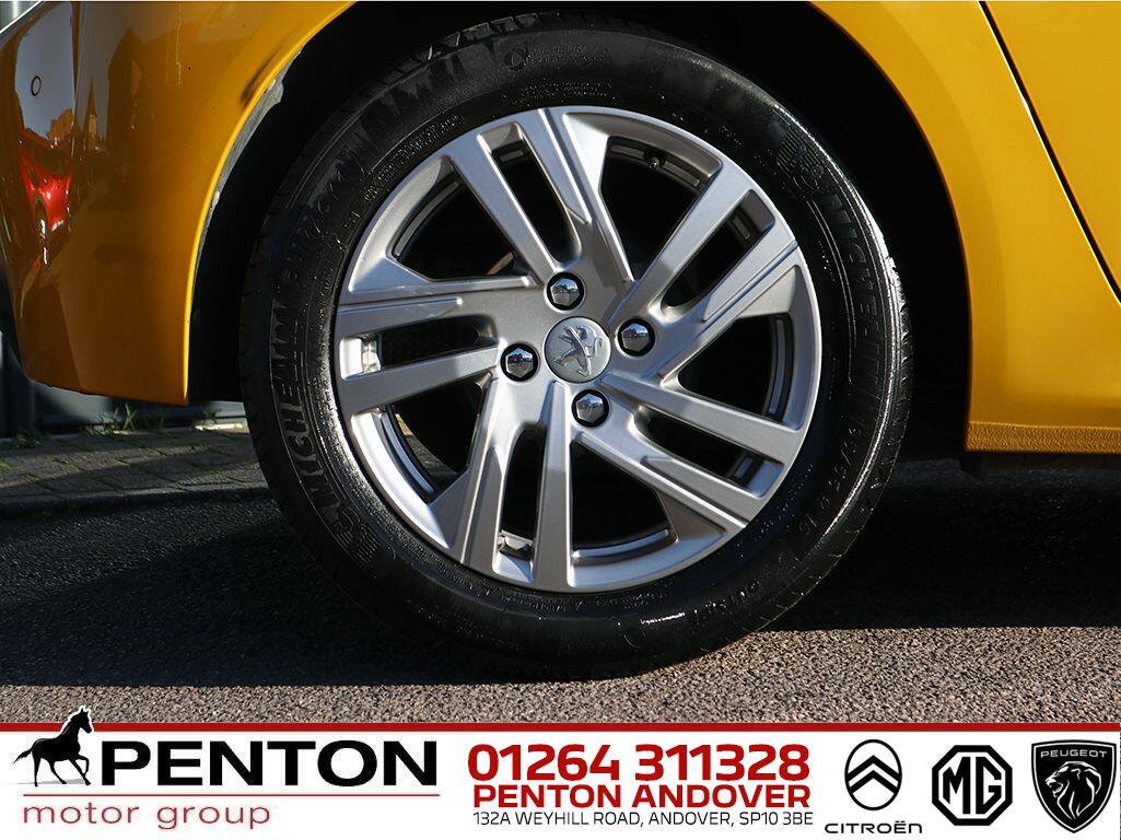 Used Peugeot 208 2020 for sale - 77130689: Photo 5