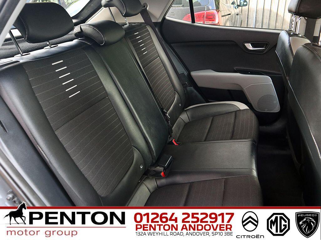 Used Kia Stonic 2022 for sale - 77331220: Photo 6