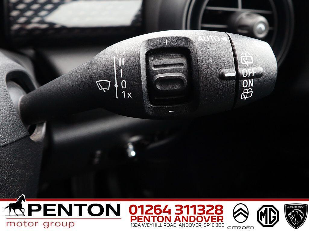 Used MINI Hatch 2019 for sale - 77696489: Photo 12