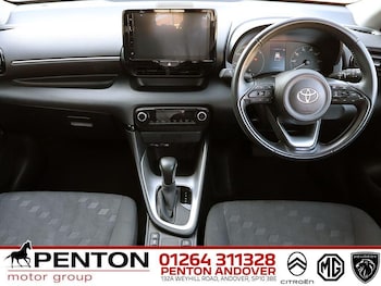 Used Toyota Yaris 2024 for sale - 79374049: Photo