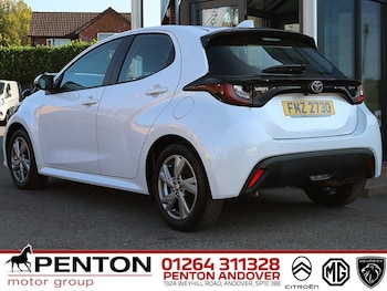 Used Toyota Yaris 2024 for sale - 79374049: Photo