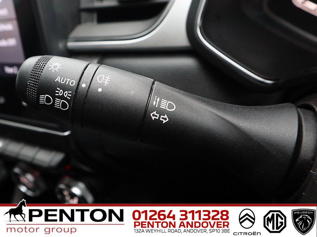 Used Renault Captur 2022 for sale - 76898846: Photo 12