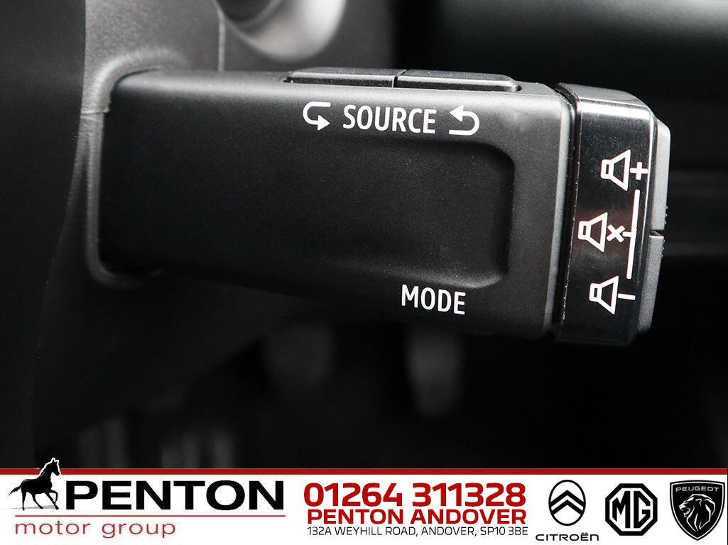 Used Renault Captur 2022 for sale - 76898846: Photo 14