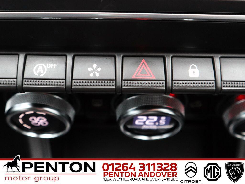 Used Renault Captur 2022 for sale - 76898846: Photo 16