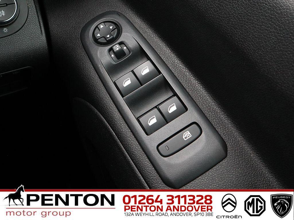Used Vauxhall Combo Life 2022 for sale - 76997123: Photo 18