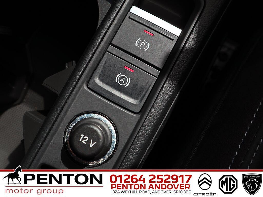 Used Audi Q3 2020 for sale - 75927525: Photo 32