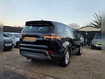 Used Land Rover Discovery 2018 for sale - 77008469: Photo