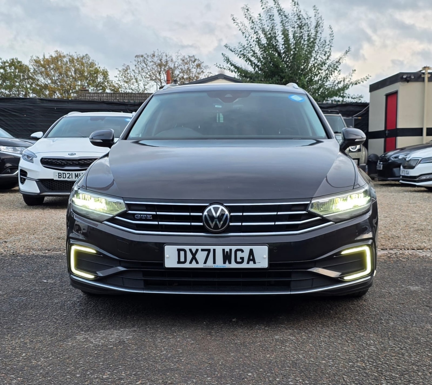 Used Volkswagen Passat 2021 for sale - 76547984: Photo 1