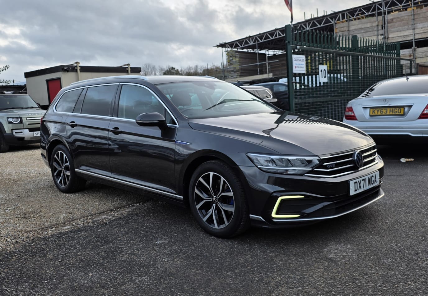 Used Volkswagen Passat 2021 for sale - 76547984: Photo 2