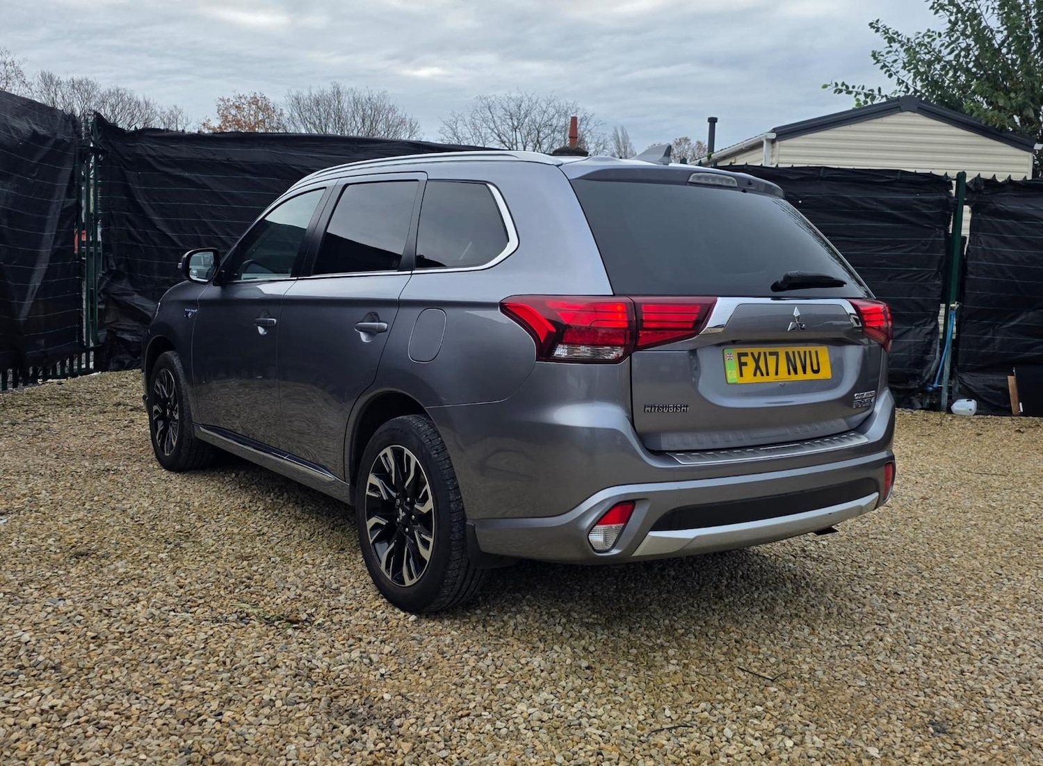 Used Mitsubishi Outlander 2017 for sale - 76987091: Photo 5