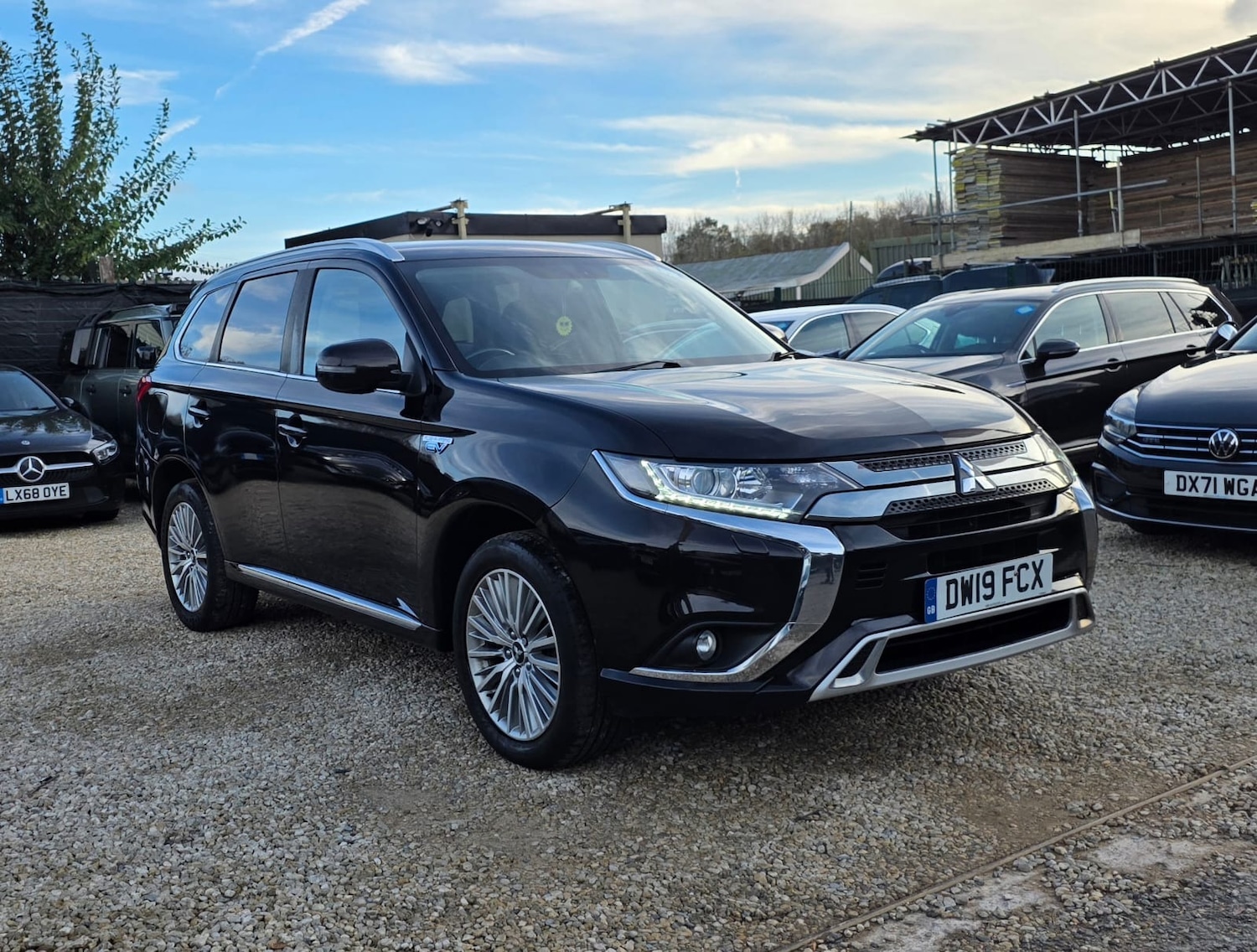 Used Mitsubishi Outlander 2019 for sale - 76564885: Photo 2