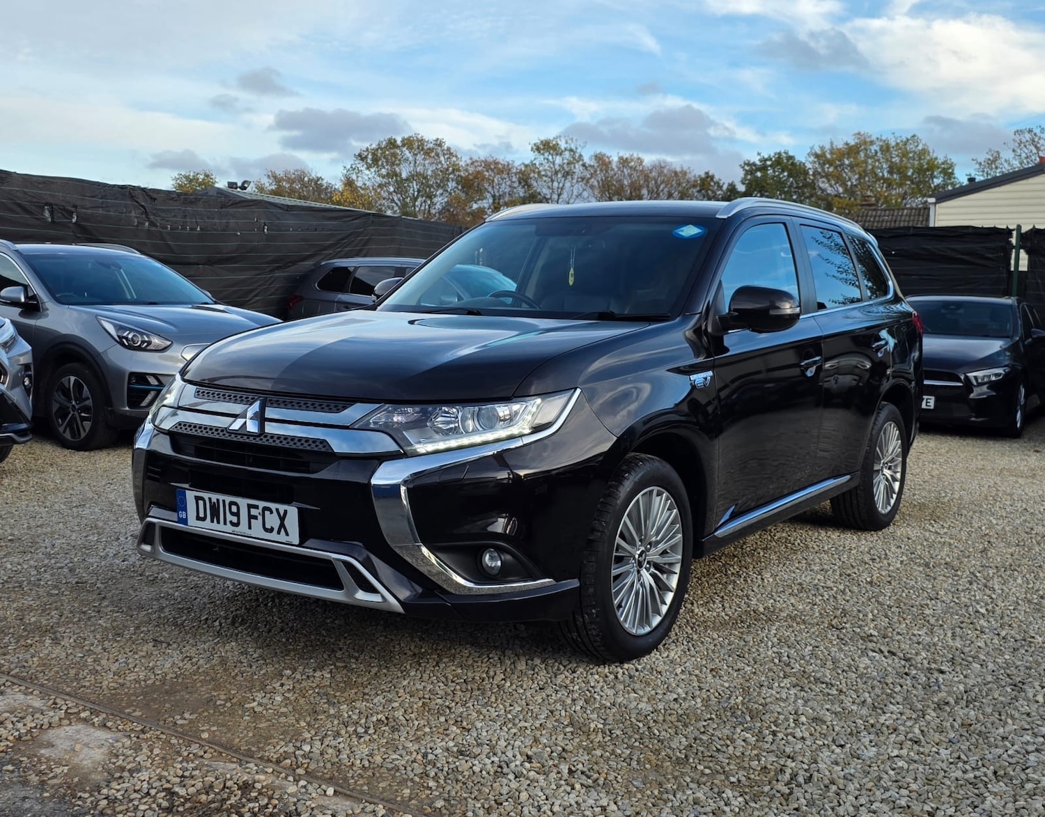 Used Mitsubishi Outlander 2019 for sale - 76564885: Photo 3
