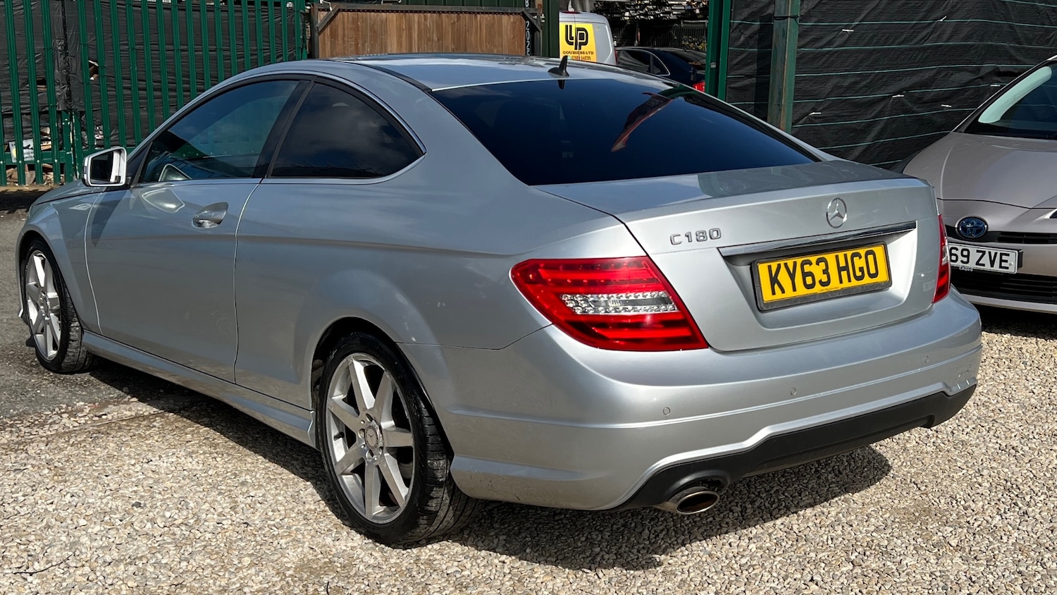 Used Mercedes-Benz C Class 2013 for sale - 77006198: Photo 4