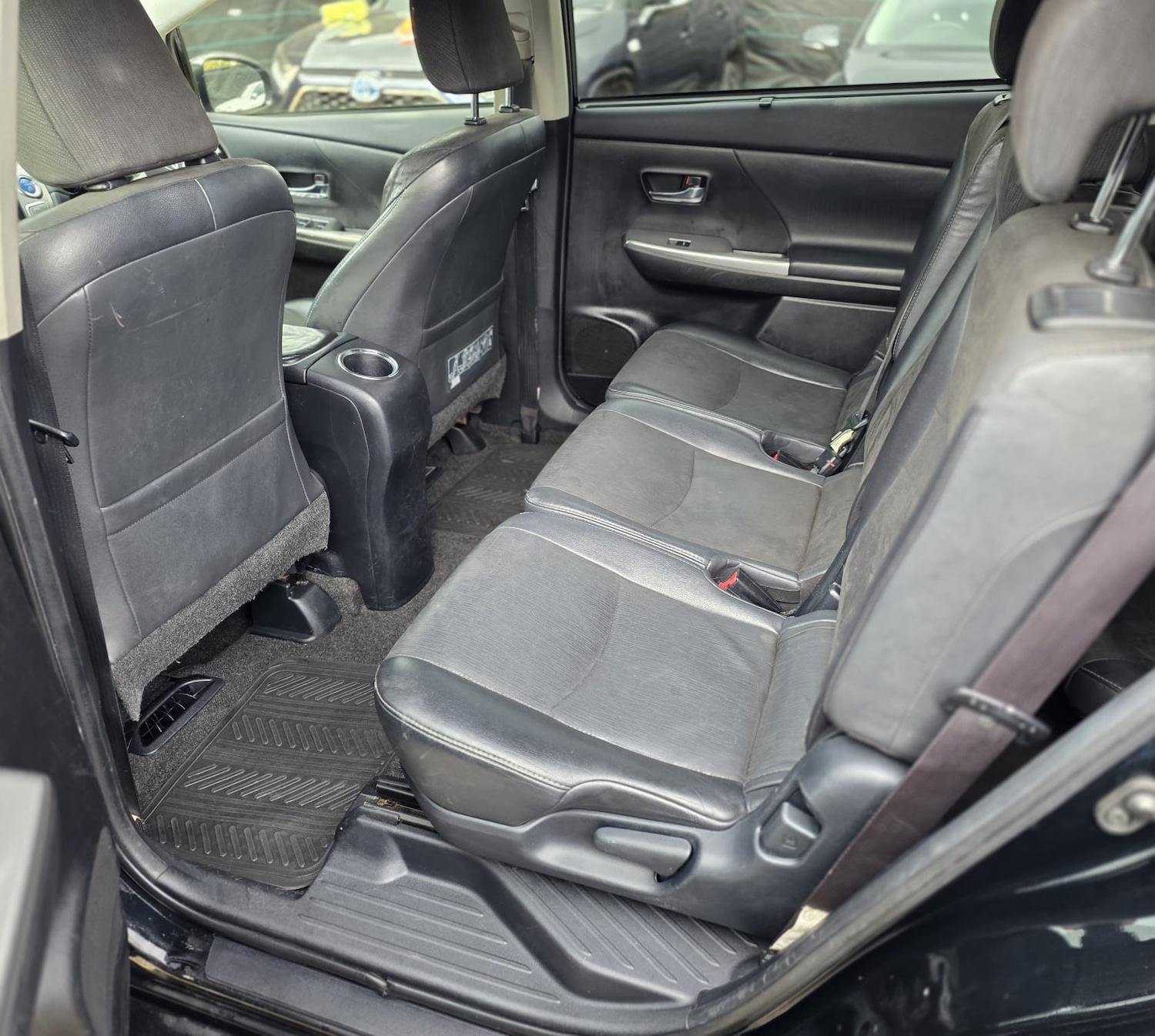 Used Toyota Prius+ 2016 for sale - 76293299: Photo 13