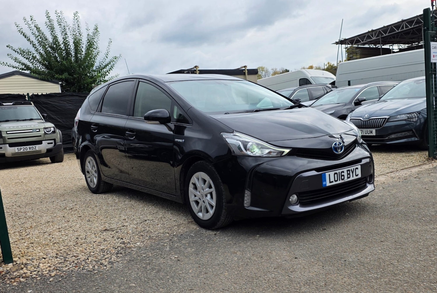 Used Toyota Prius+ 2016 for sale - 76293299: Photo 3