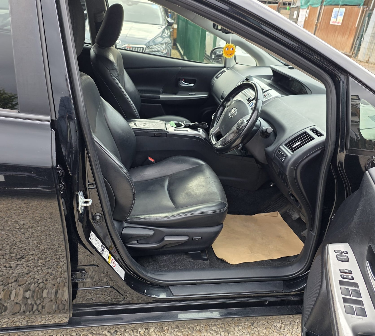 Used Toyota Prius+ 2016 for sale - 76293299: Photo 7