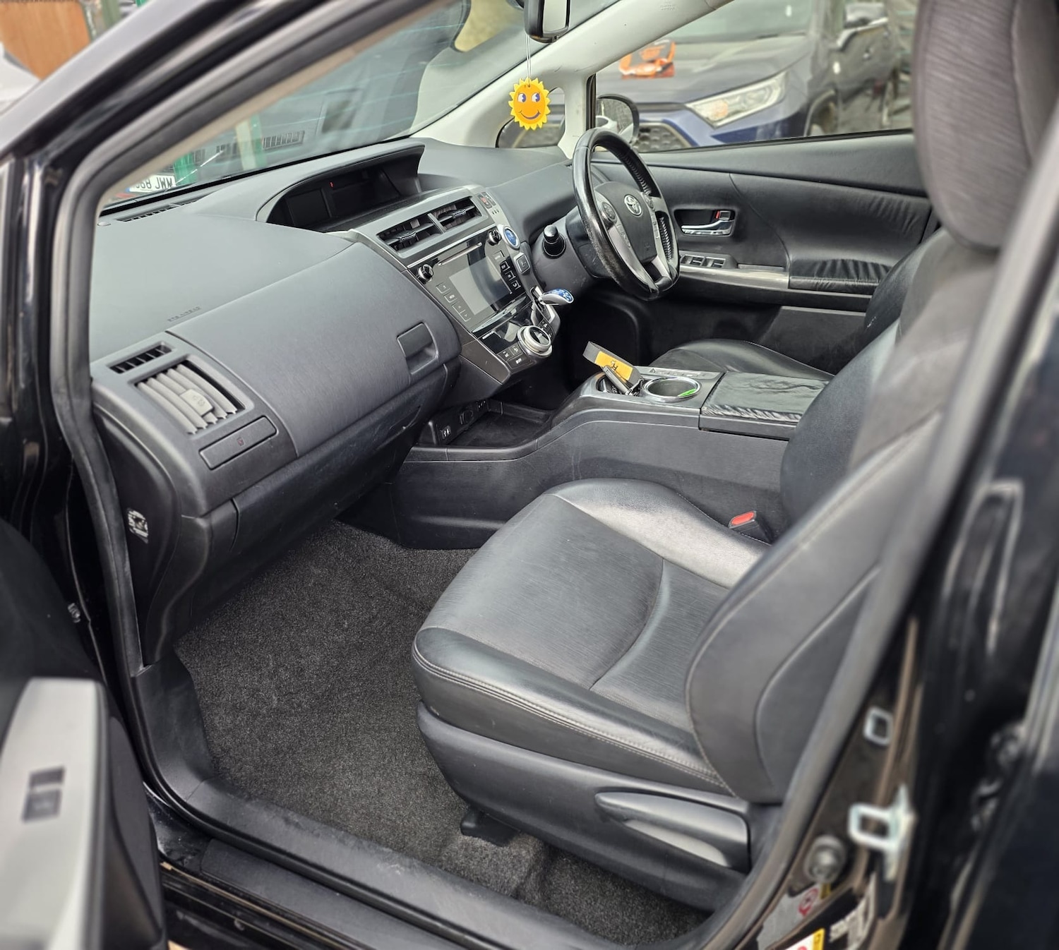 Used Toyota Prius+ 2016 for sale - 76293299: Photo 8