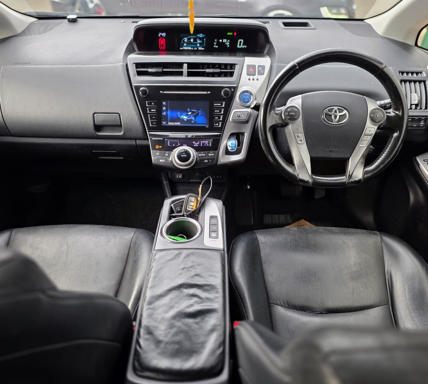 Used Toyota Prius+ 2016 for sale - 76293299: Photo 9