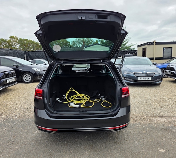 Used Volkswagen Passat 2020 for sale - 76293307: Photo 16