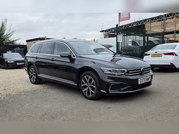 Used Volkswagen Passat 2020 for sale - 76293307: Photo 3