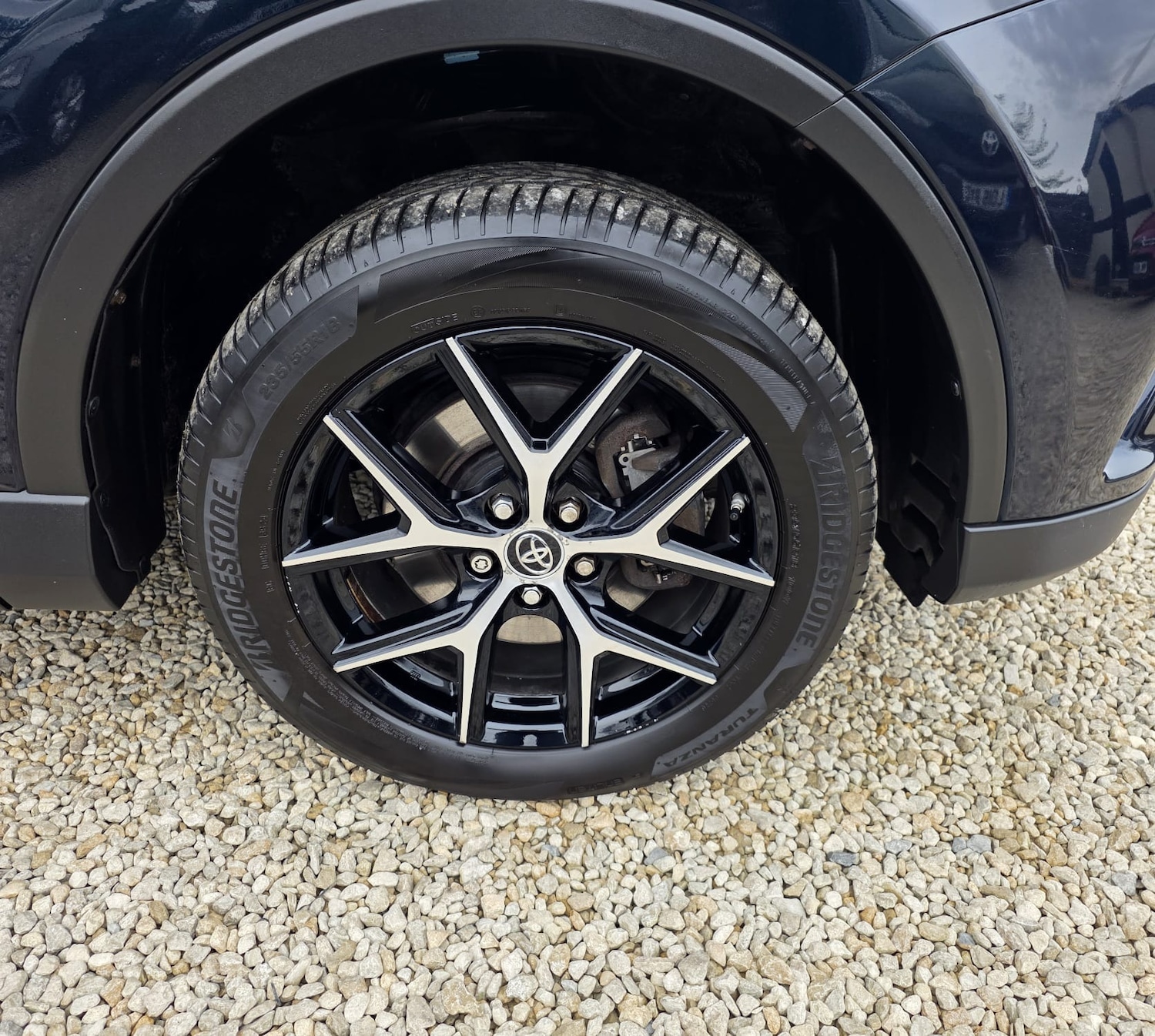 Used Toyota RAV4 2018 for sale - 76347302: Photo 16