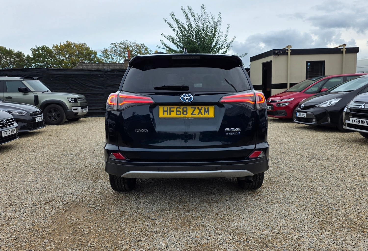 Used Toyota RAV4 2018 for sale - 76347302: Photo 17