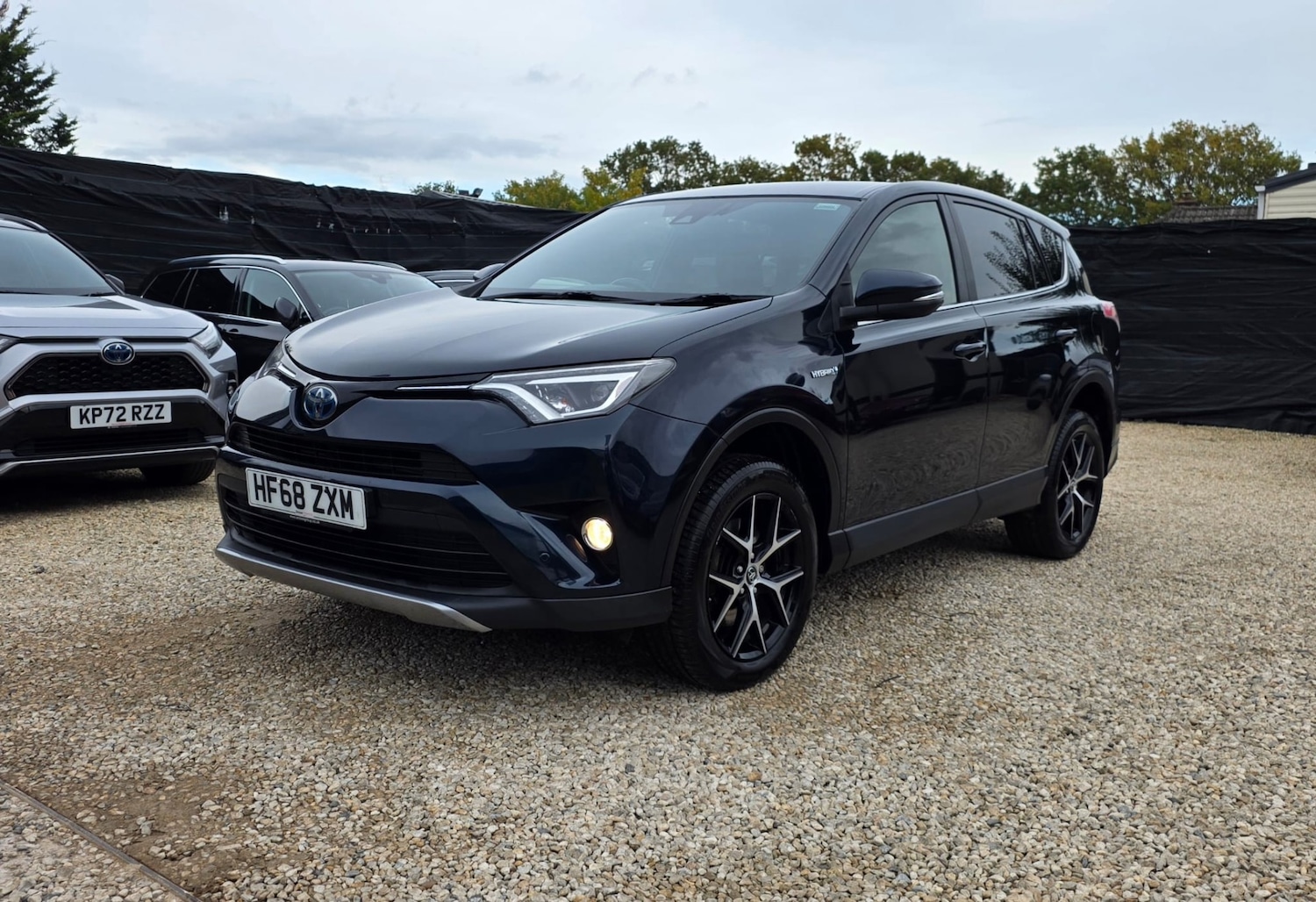 Used Toyota RAV4 2018 for sale - 76347302: Photo 3