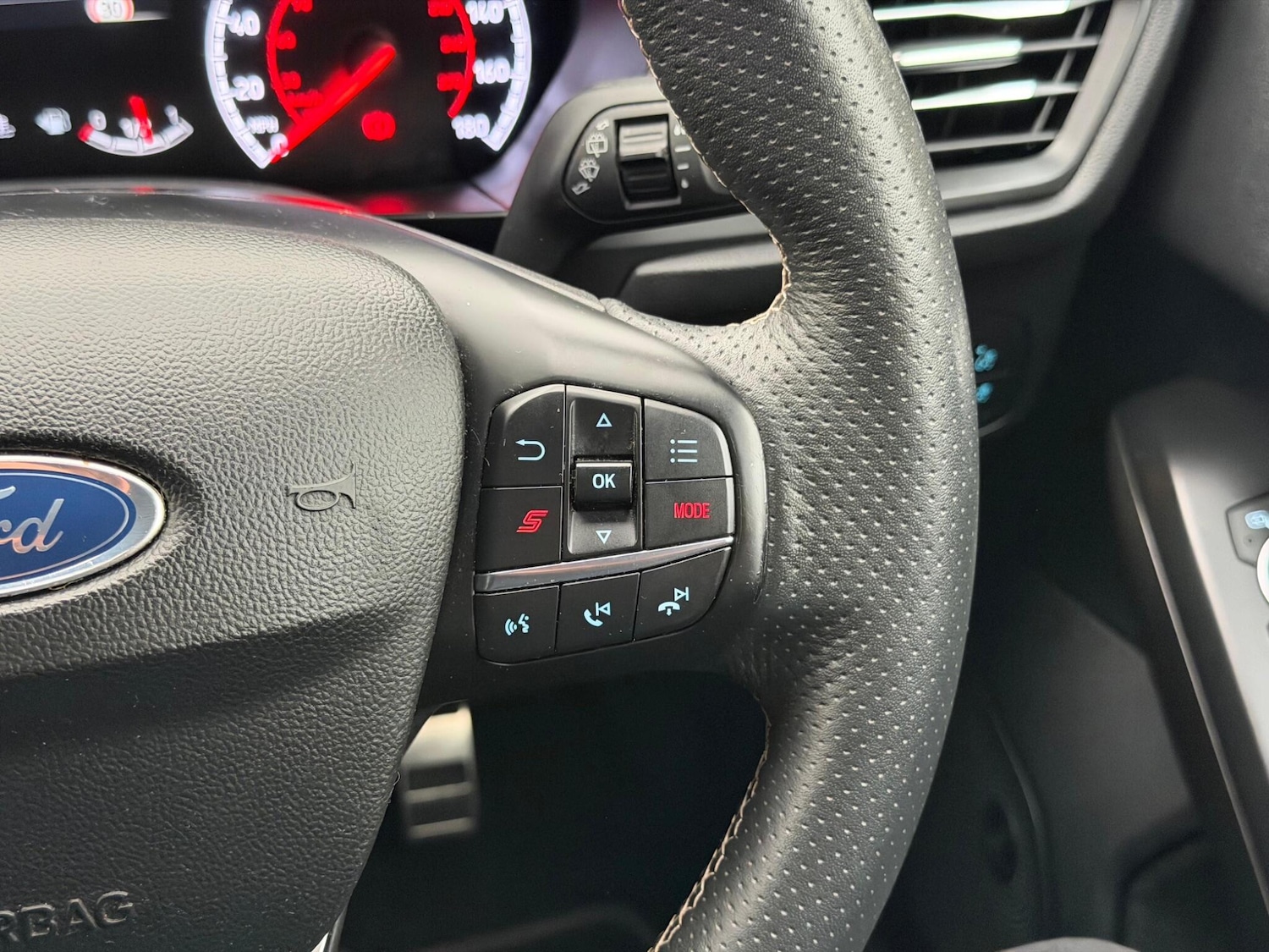 Used Ford Focus 2019 for sale - 77306256: Photo 15