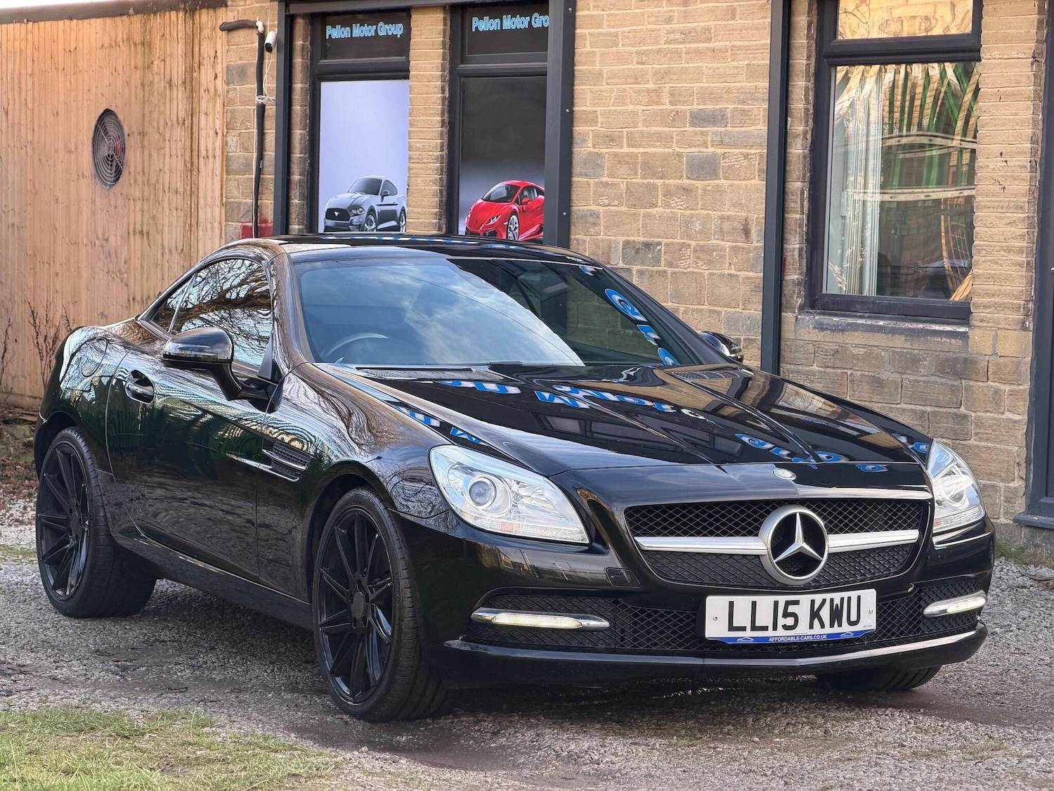 Used Mercedes-Benz SLK 2015 for sale - 76936672: Photo 17