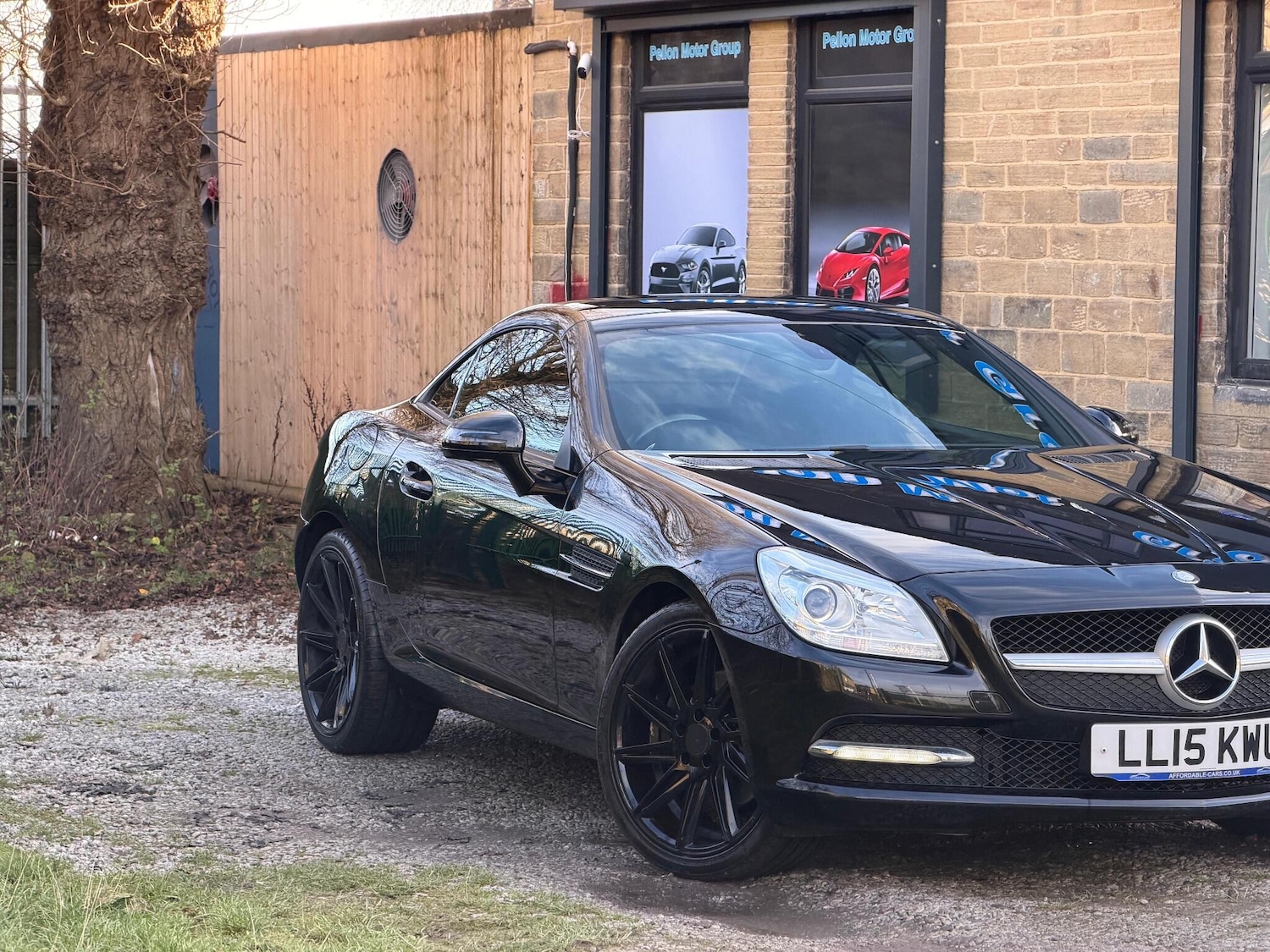 Used Mercedes-Benz SLK 2015 for sale - 76936672: Photo 18