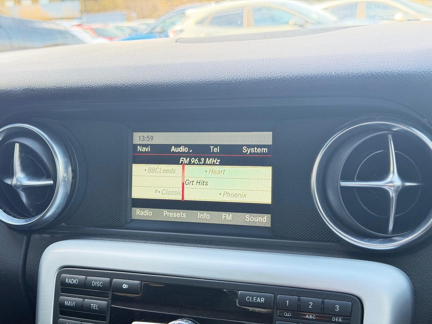 Used Mercedes-Benz SLK 2015 for sale - 76936672: Photo 29