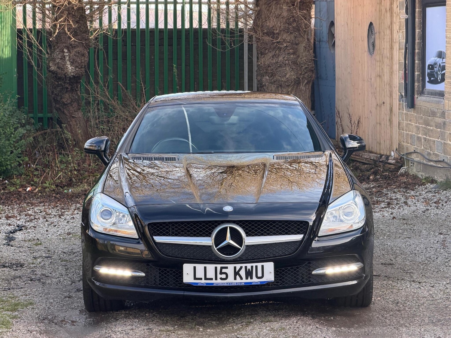 Used Mercedes-Benz SLK 2015 for sale - 76936672: Photo 3