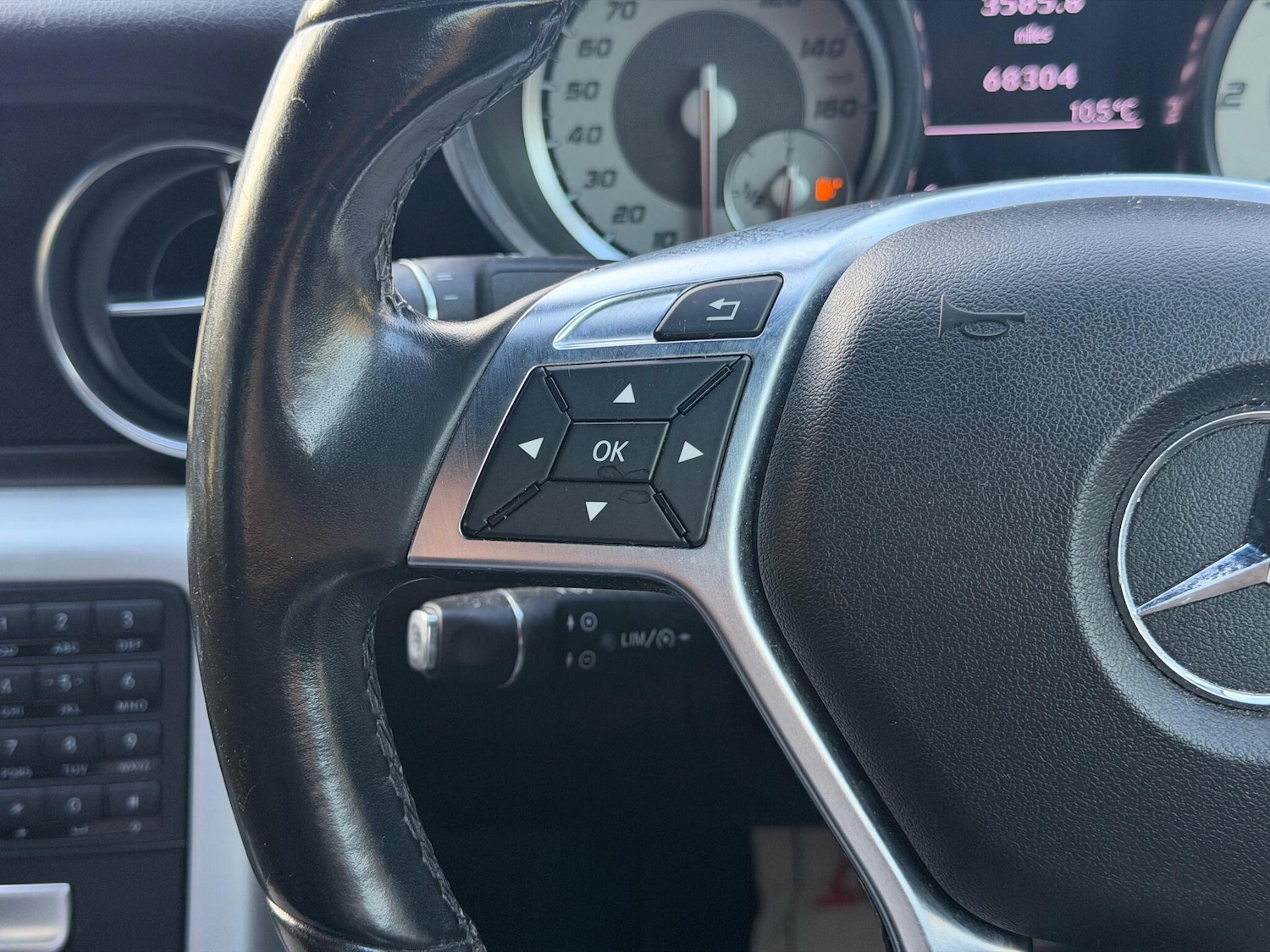 Used Mercedes-Benz SLK 2015 for sale - 76936672: Photo 36