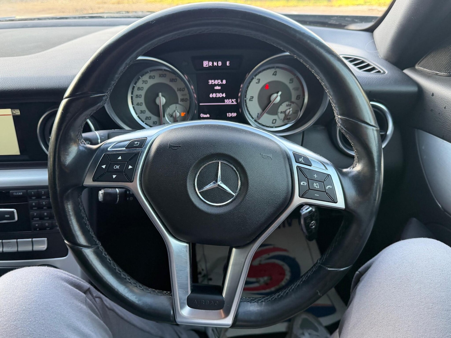 Used Mercedes-Benz SLK 2015 for sale - 76936672: Photo 38