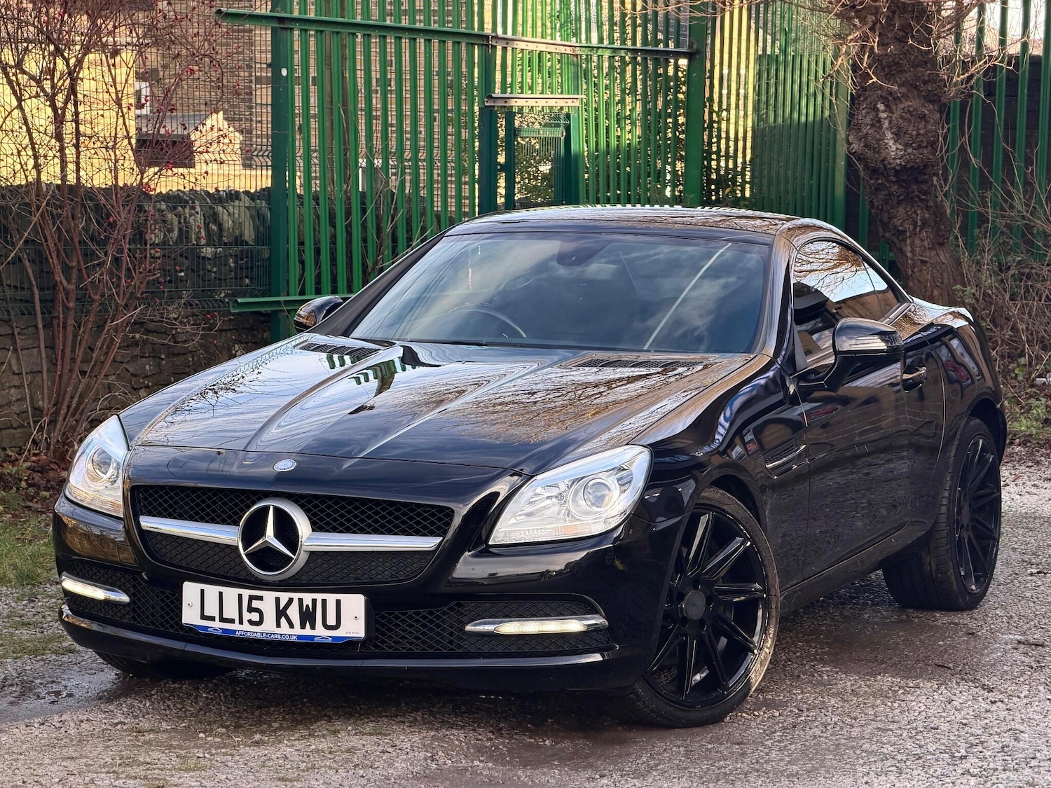 Used Mercedes-Benz SLK 2015 for sale - 76936672: Photo 4