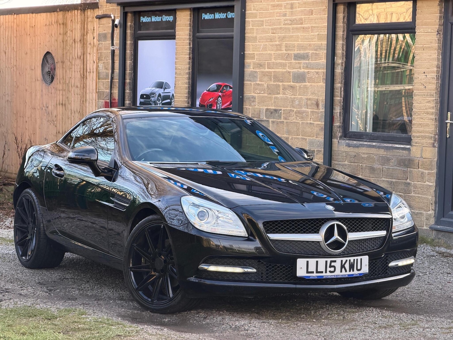 Used Mercedes-Benz SLK 2015 for sale - 76936672: Photo 6