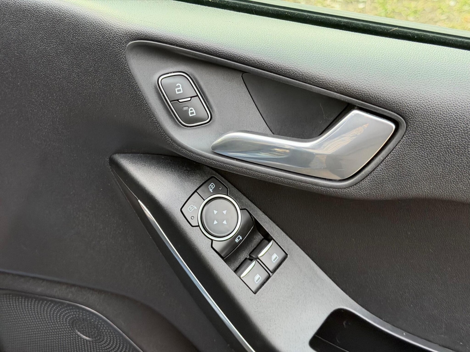 Used Ford Fiesta 2018 for sale - 77993259: Photo 16