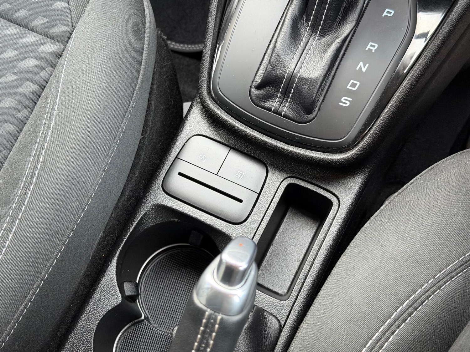 Used Ford Fiesta 2018 for sale - 77993259: Photo 33