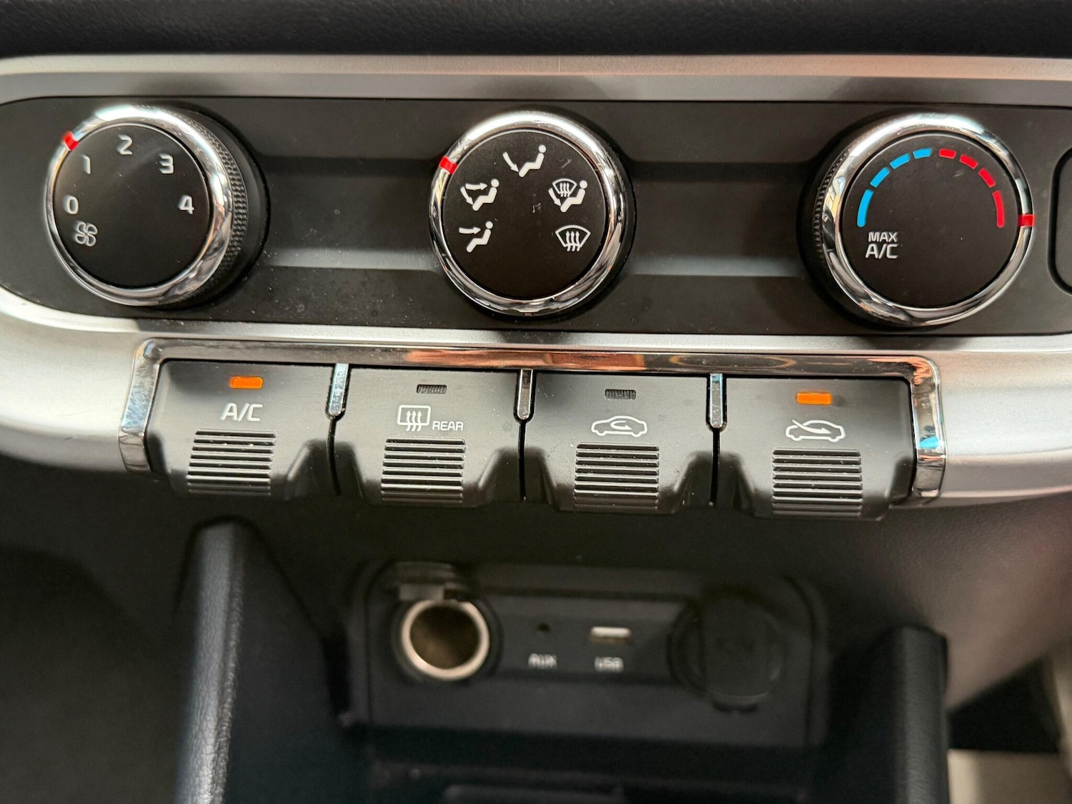 Used Kia Rio 2015 for sale - 76597140: Photo 14