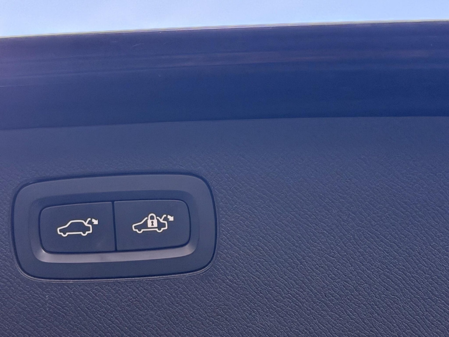 Used Volvo XC90 2020 for sale - 78072859: Photo 31