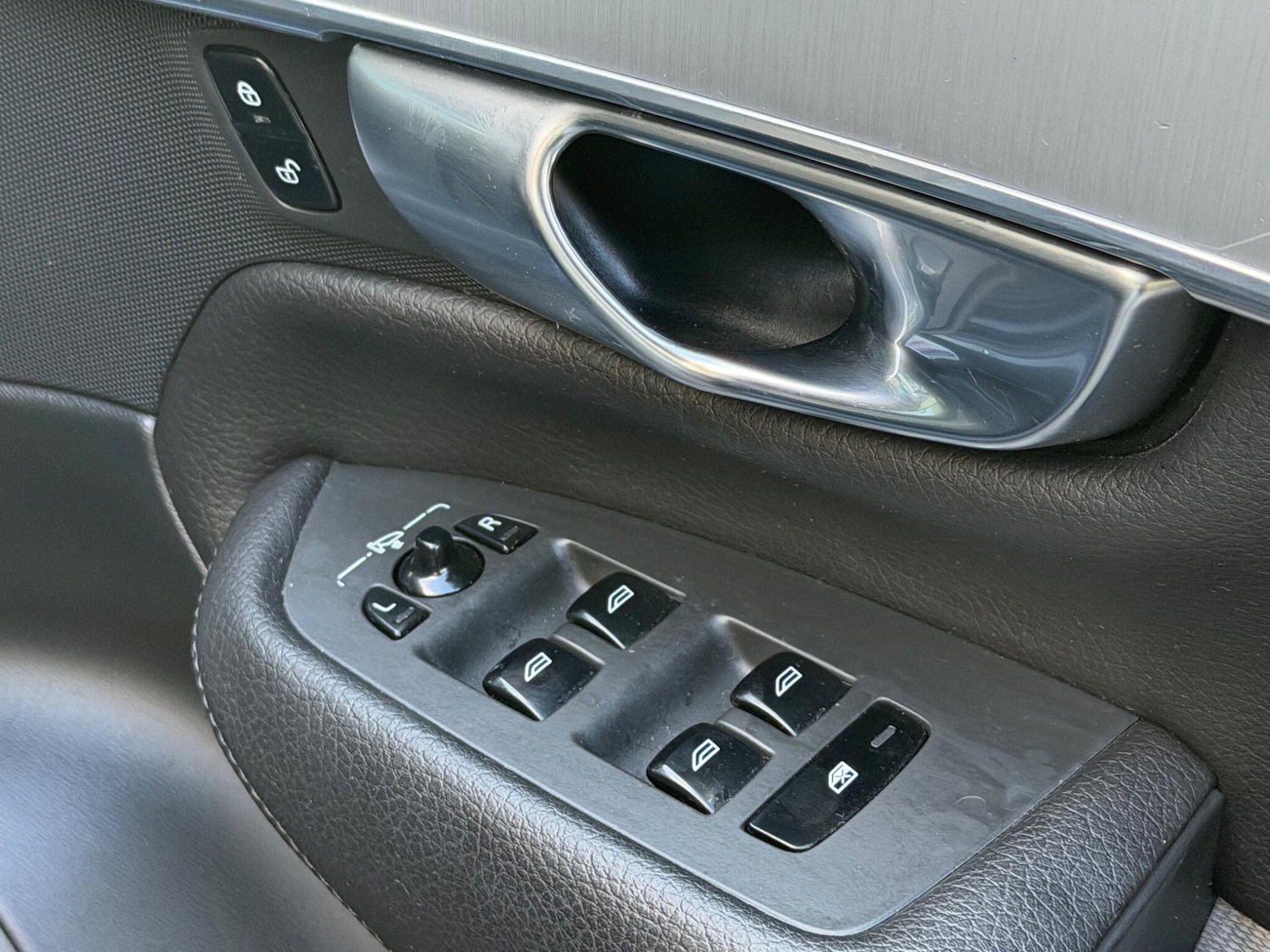 Used Volvo XC90 2020 for sale - 78072859: Photo 35