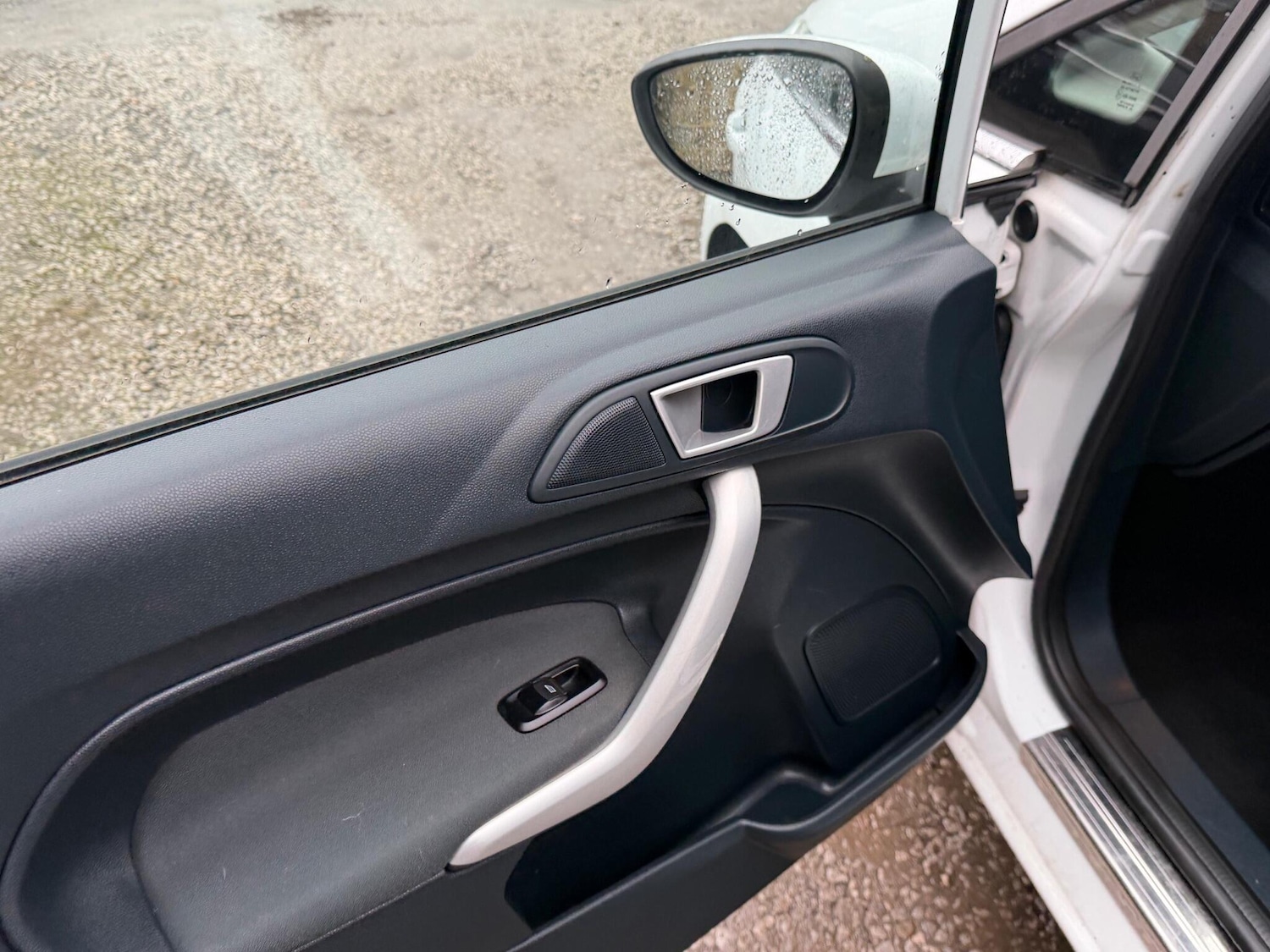 Used Ford Fiesta 2012 for sale - 77440564: Photo 21