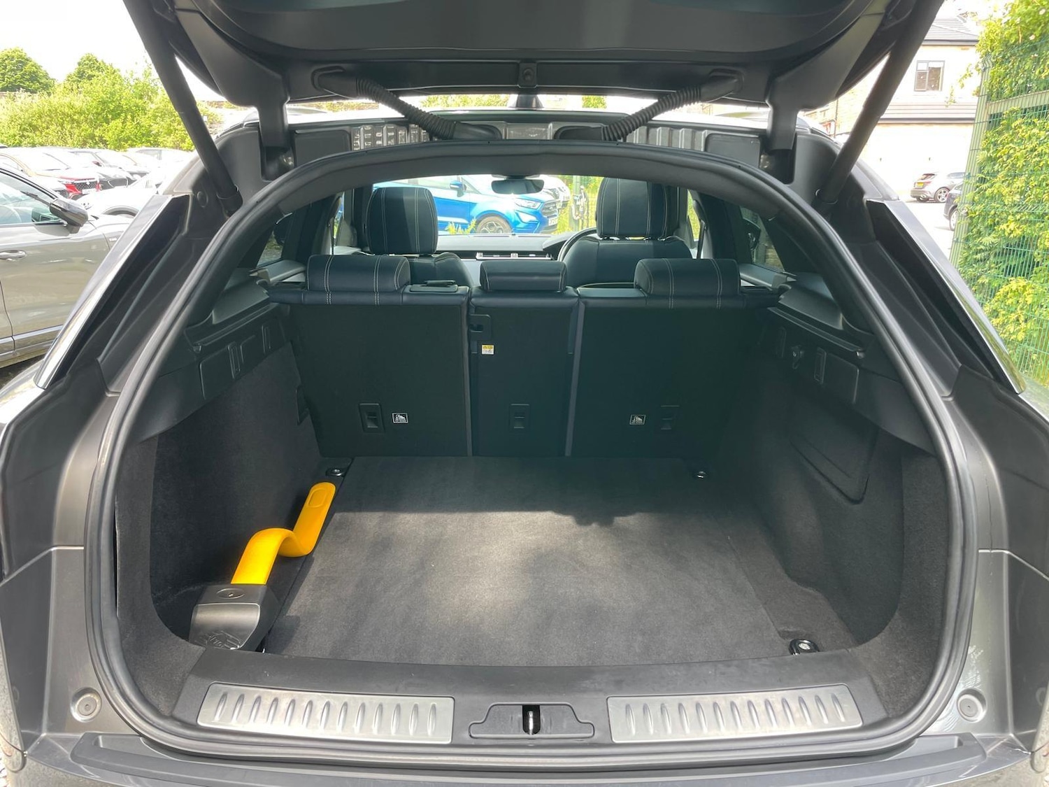 Used Land Rover Range Rover Velar 2018 for sale - 76865542: Photo 10