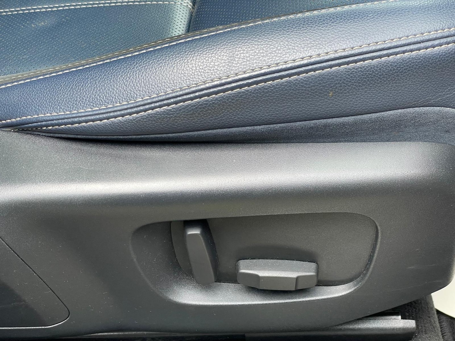 Used Land Rover Range Rover Velar 2018 for sale - 76865542: Photo 23