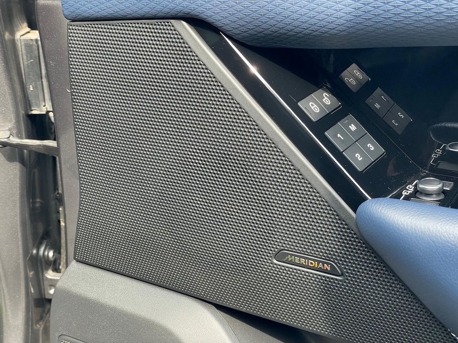 Used Land Rover Range Rover Velar 2018 for sale - 76865542: Photo 24