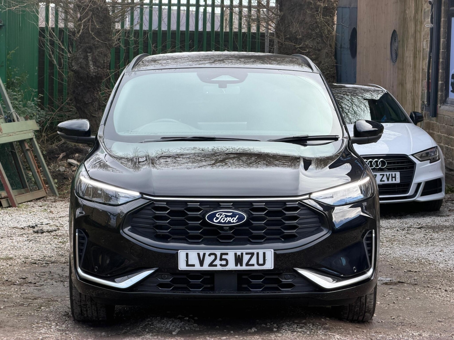 Used Ford Kuga 2025 for sale - 77723597: Photo 2