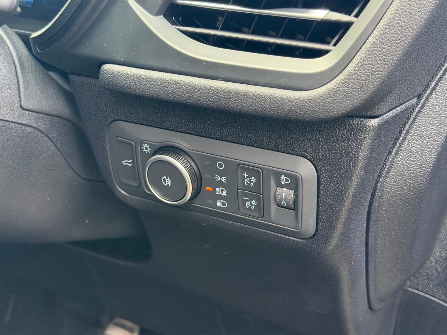 Used Ford Kuga 2025 for sale - 77723597: Photo 42