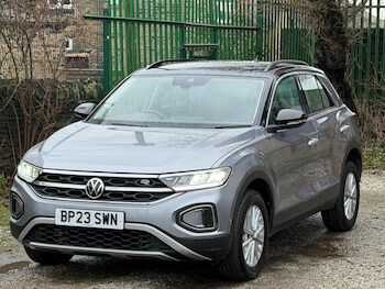 Used Volkswagen T-Roc 2023 for sale - 77510484: Photo