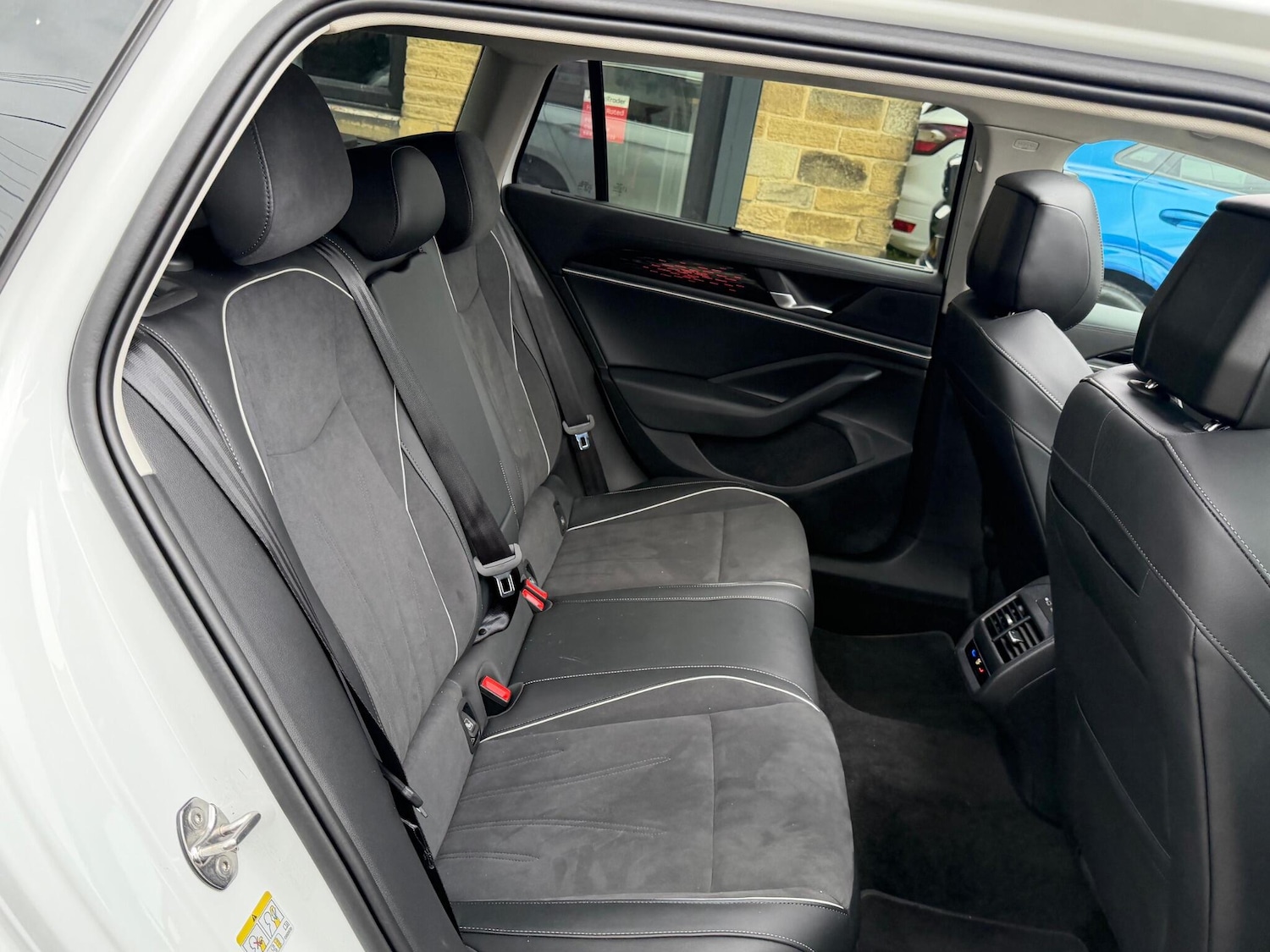 Used Volkswagen Passat 2025 for sale - 78116526: Photo 10